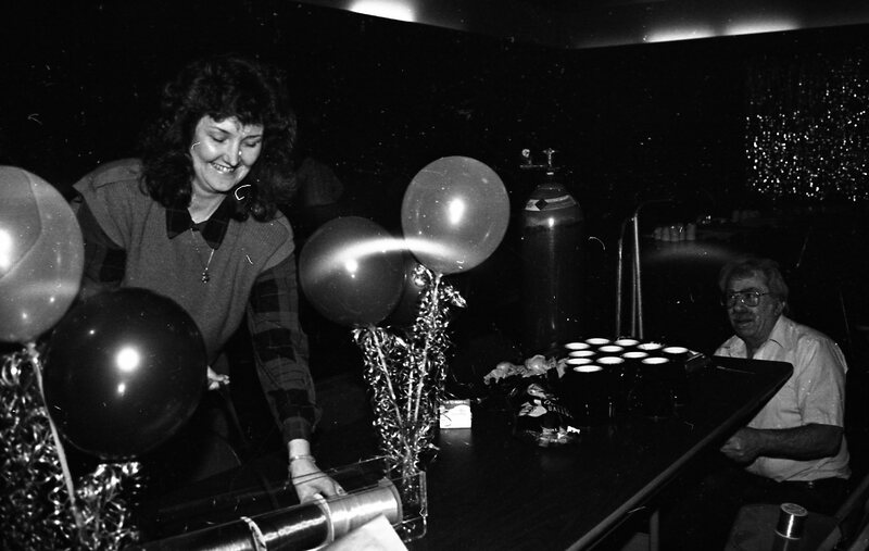1987 Party Set-up 03