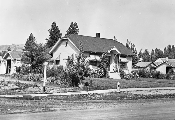 Elgin Home, Gene Hug