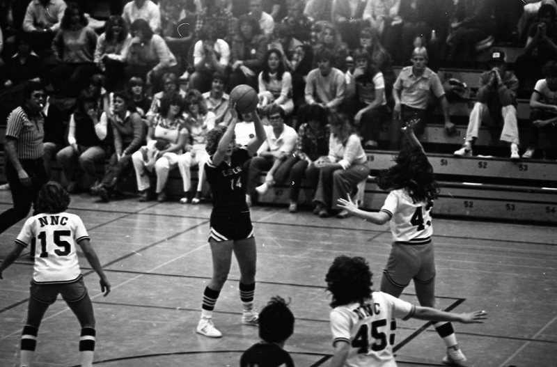 1981 Women's Basketball, EOSC vs. Northwest Nazarene College 20