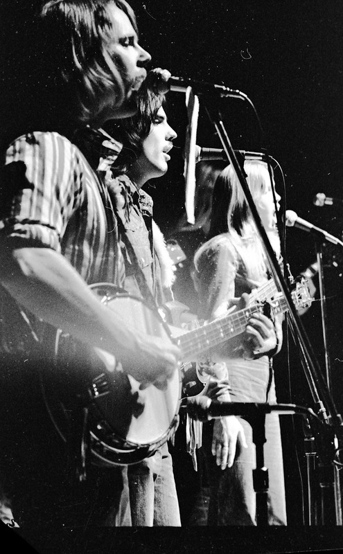 1974 Concert, Band &amp; Dancer 06
