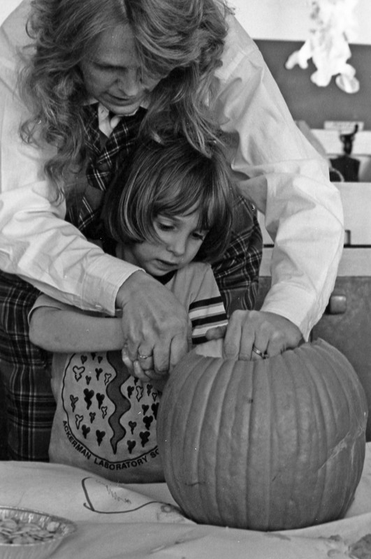 1985 Ackerman Elementary School, Pumpkins 03