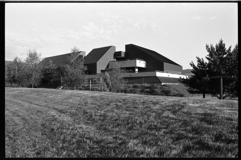 1989 Hoke Hall 03
