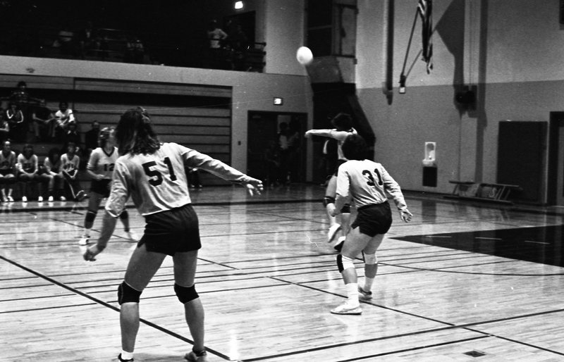 1981 Volleyball Action 01