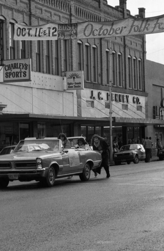 1985 Octoberfest Parade, Car Pushing 04