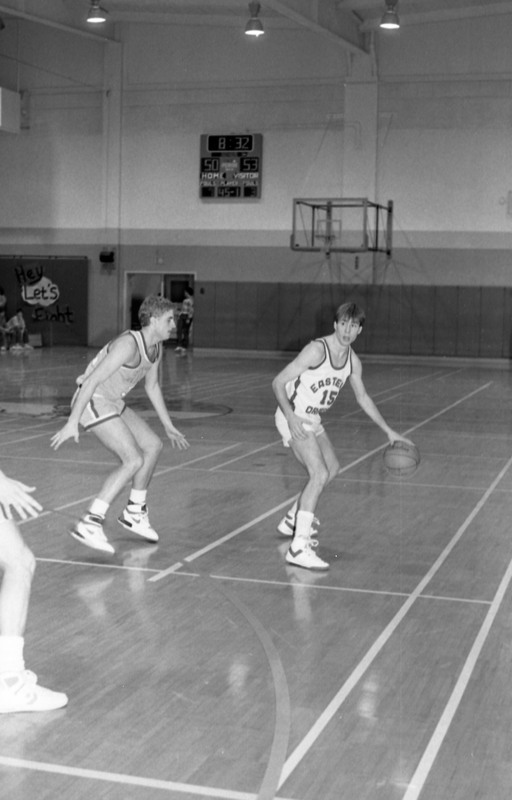 1988 Basketball Action, Knights at EOSC 05