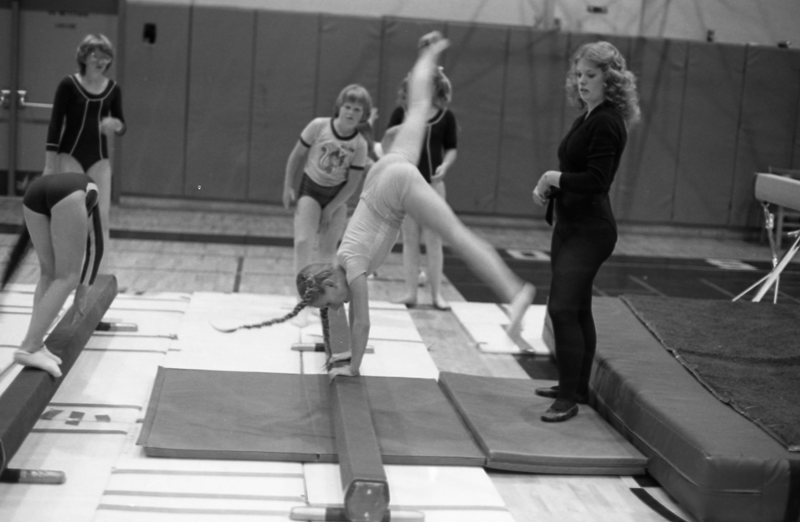 1981 Gymnastics Camp, Balance Beam 17