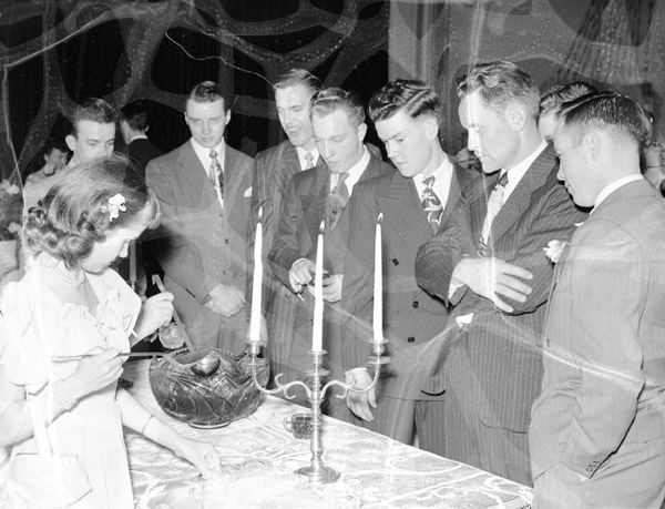 1949-50 Dance, Junior Prom 10