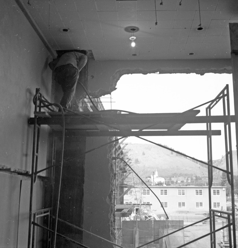 1971 Walter M. Pierce Library Remodel, Interior 01