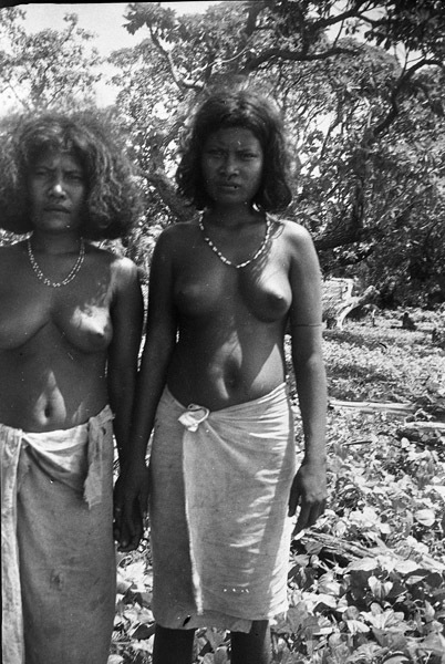 Dobodura Natives, Women 2
