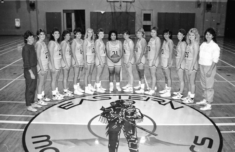 1987 Women's Basketball Team 05