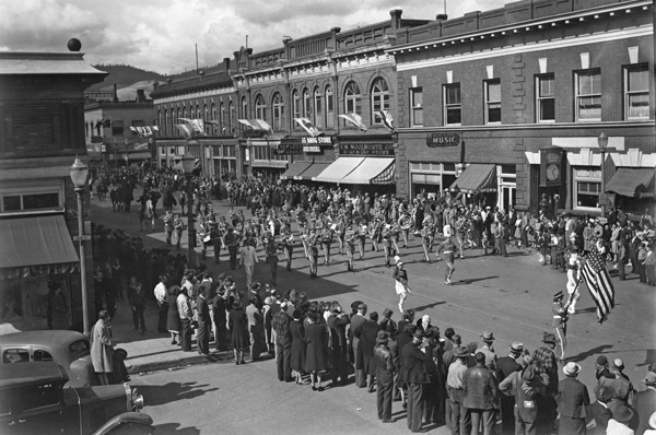 La Grande Parade 13