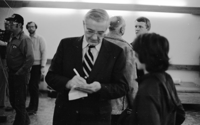 1981 Guest, Governor Atiyeh Autographing 02