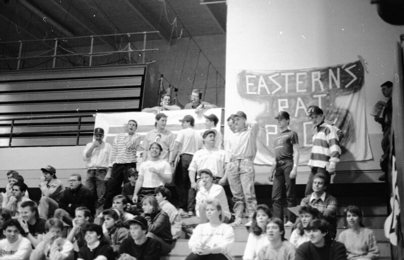 1988 Women's Basketball, Fans 06