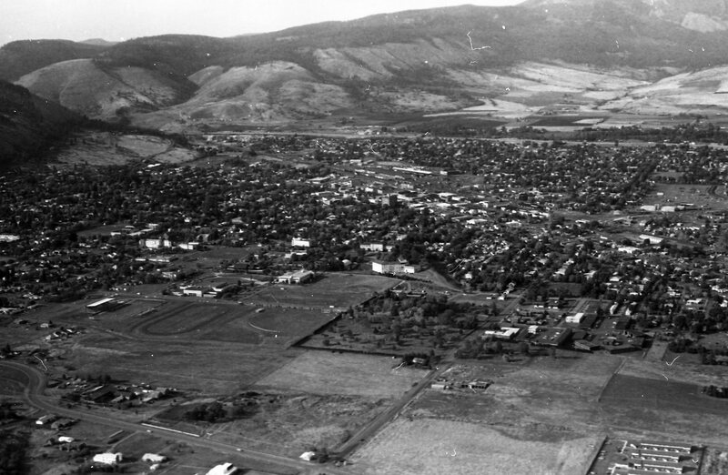 1984 Aerial Shot of EOSC Campus 11