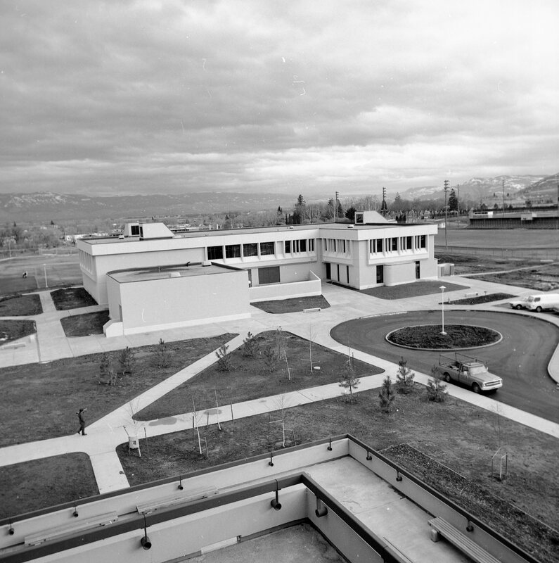 1974 Zabel Hall 04