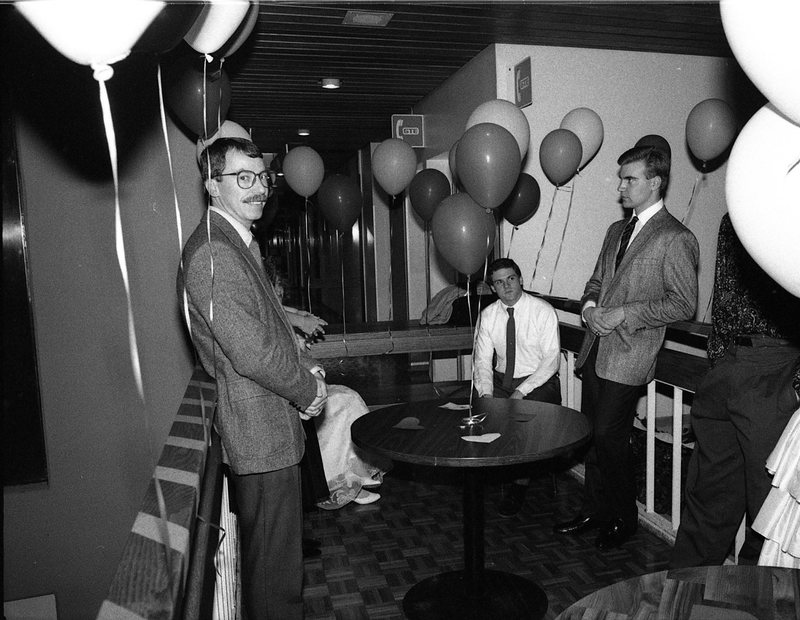 1991 Dance, Sweethearts 01