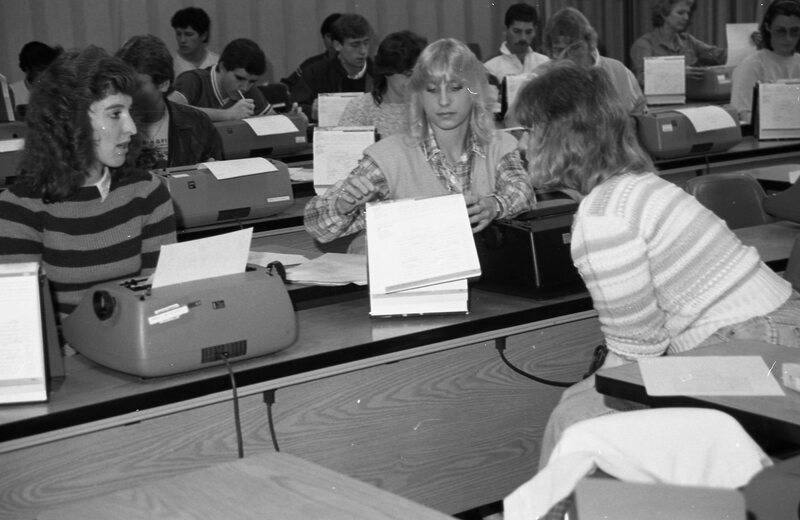 1985 Classroom, Typing 03