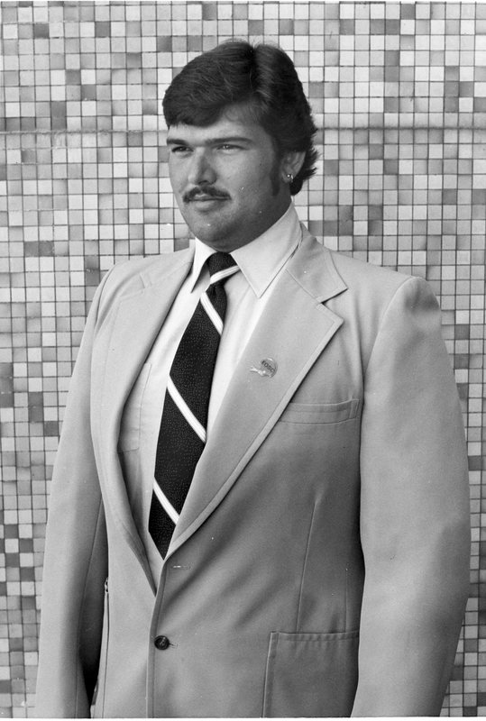 1982 Football Player, Portraits 118