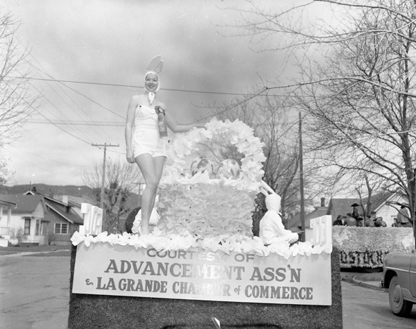 1957 Parade, Spring Float 5