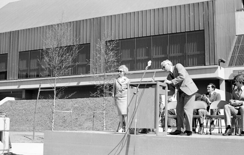 1973 Hoke Hall Dedication 07