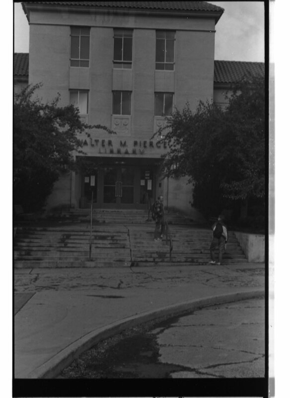 1989 Walter M. Pierce Library, Entrance 02