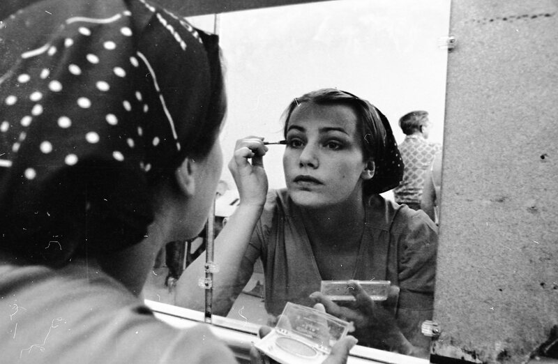 1974 Theater, Makeup Room 07