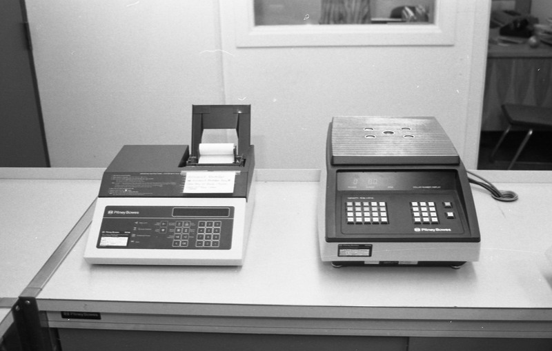 1985 Employees, Campus Mail 01