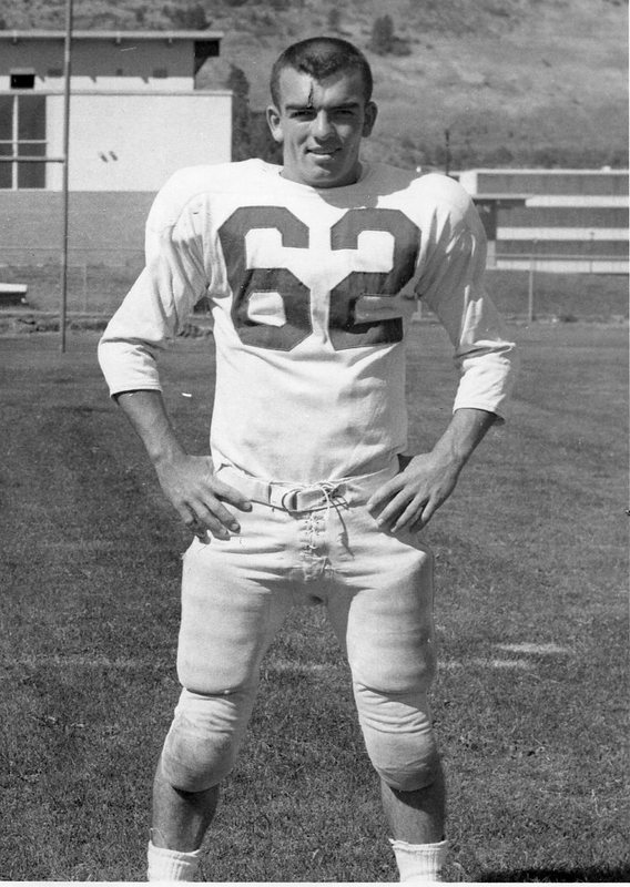 1960 Football Player 7