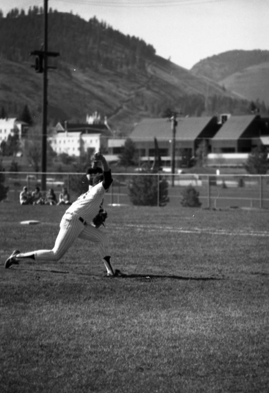 1985 Baseball, April Action 03