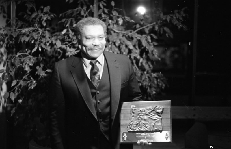 1982 Distinguished Alumni, Bob Terry 10