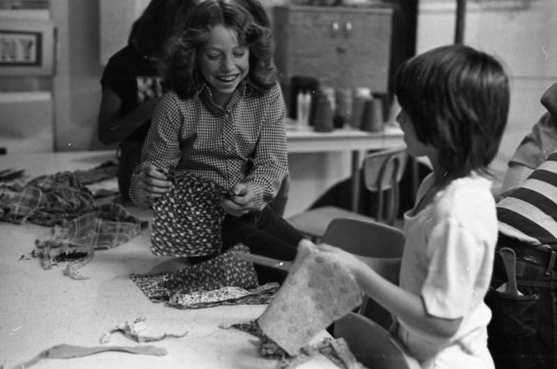 1980 Ackerman Elementary Crafts 07