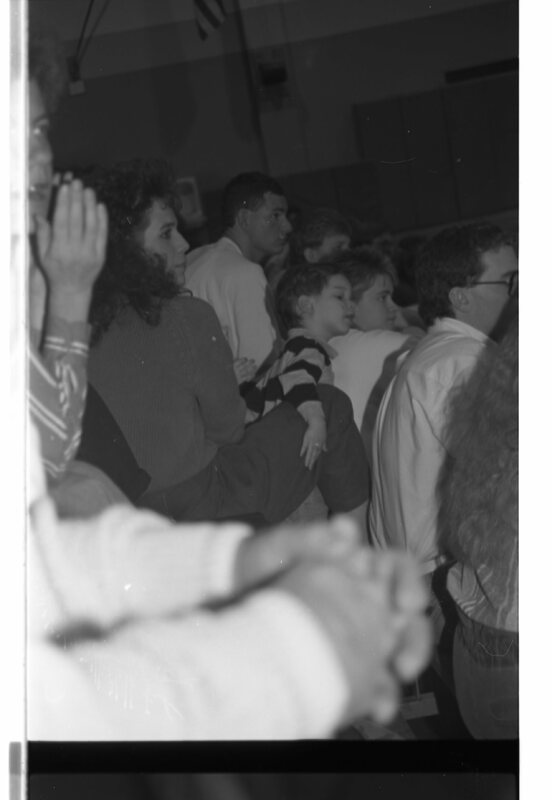 1990 Basketball Fans 02