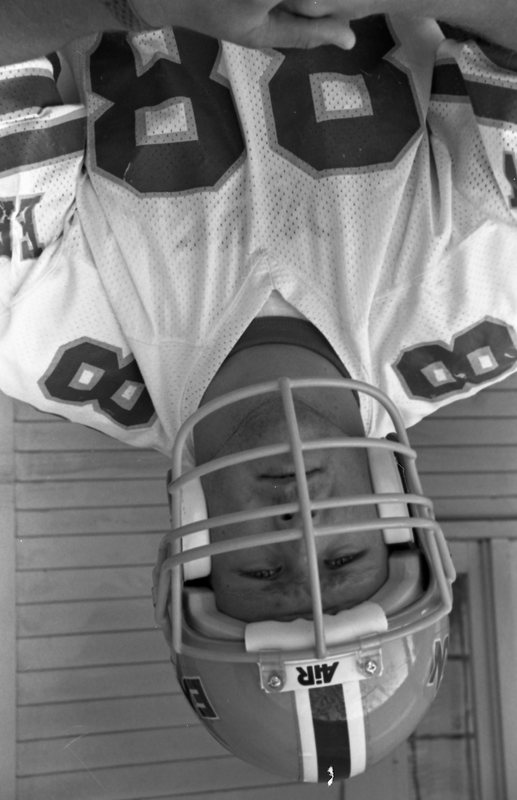 1988 Football Player, Tim Standley 01
