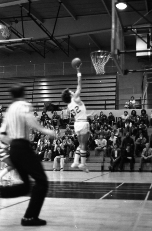 1978 Basketball Action 04