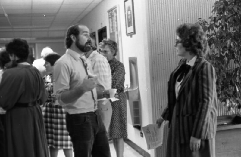 1984 School Begins, Meeting Break 03