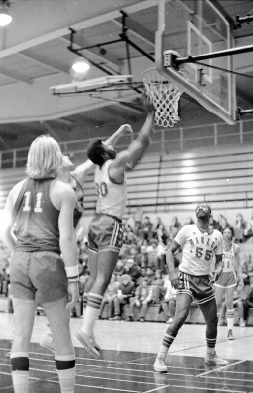 70's Basketball, Harlem Globetrotters 05