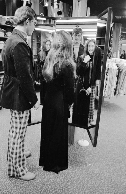1974 Students, Shopping I 07
