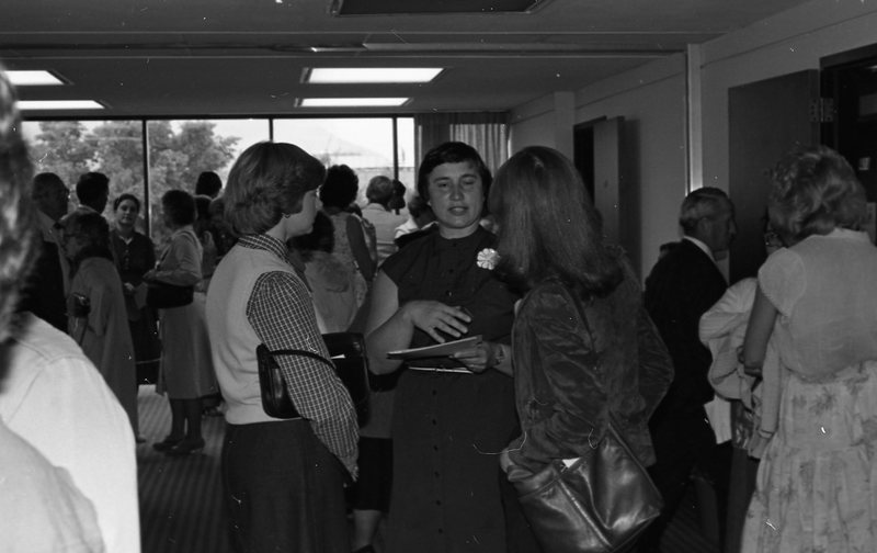 1982 Graduation, Refreshments 08