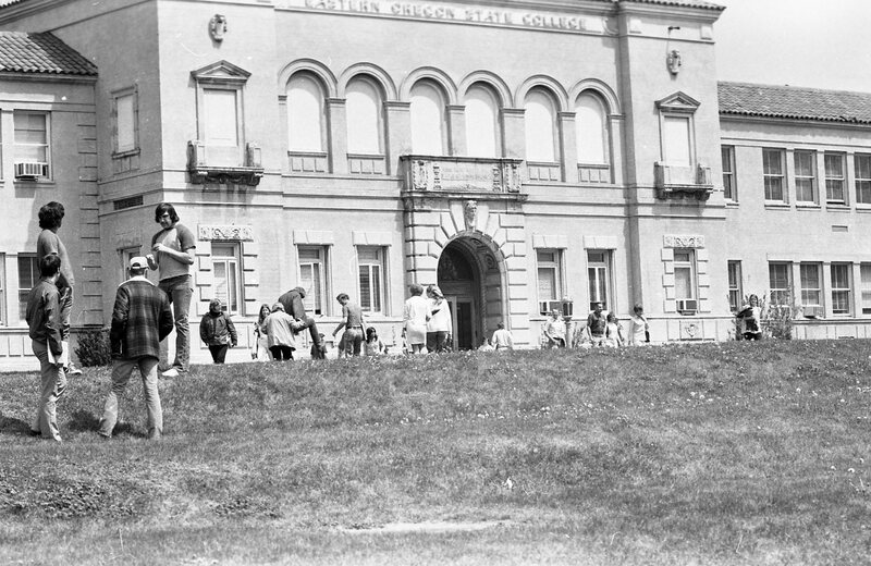1974 Students, Outdoors 04