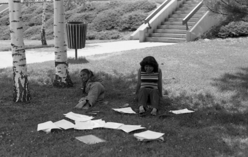 1984 Students, Outdoors, Enjoying Sunshine 05