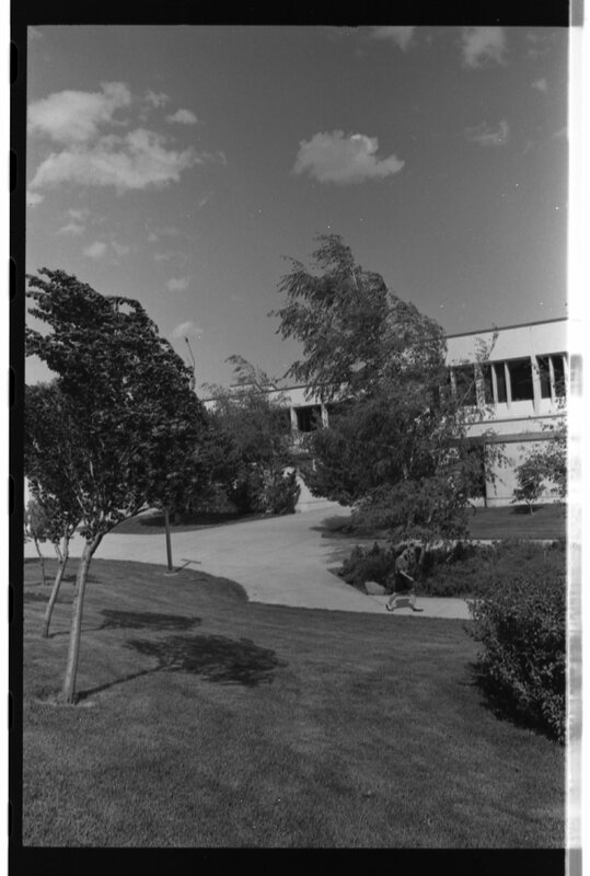 1989 Zabel Hall 02