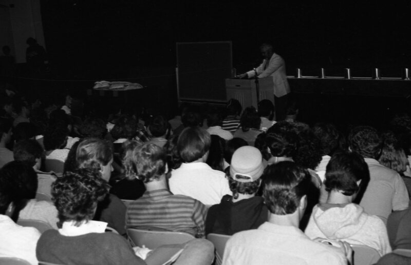 1985 Orientation, Indoors 08