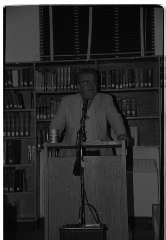 1990 Guest, Ars Poetica 04