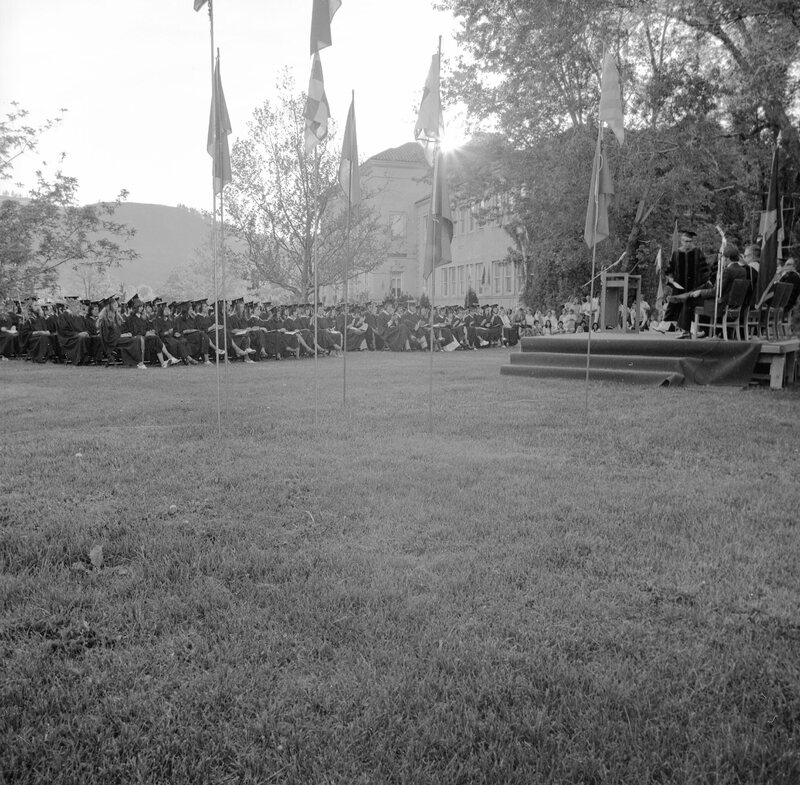 1975 Graduation 02