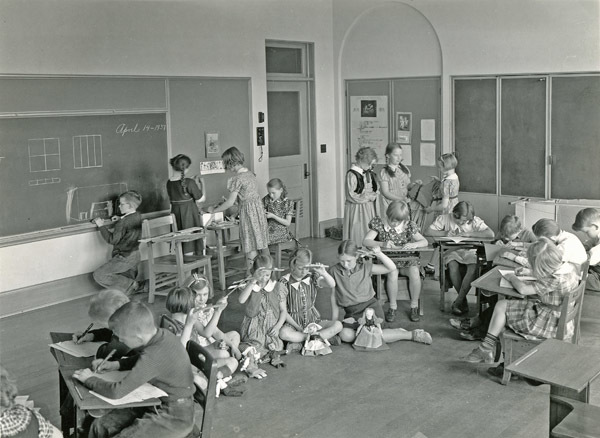 1937 Ackerman Elementary Classroom 4