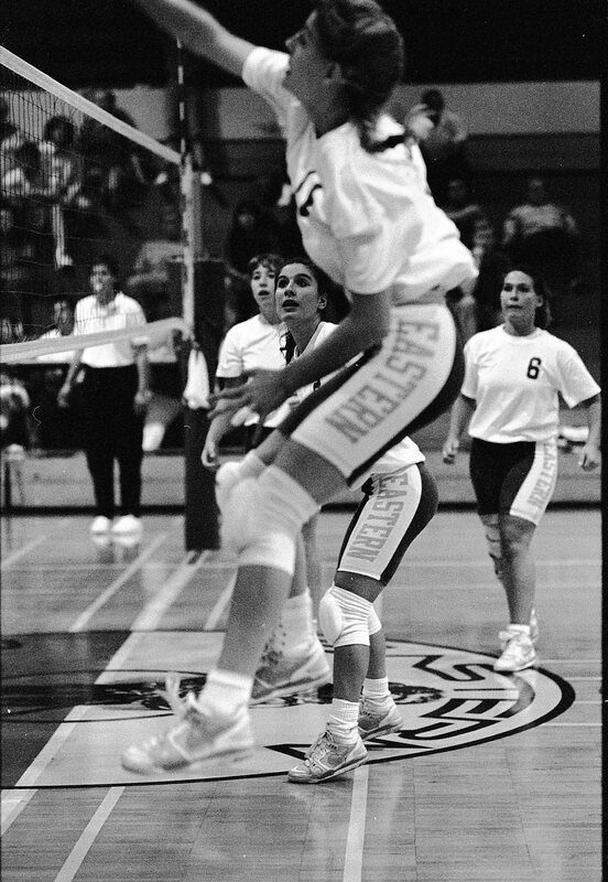 1991 Volleyball Action, Lewis & Clark at EOSC 08