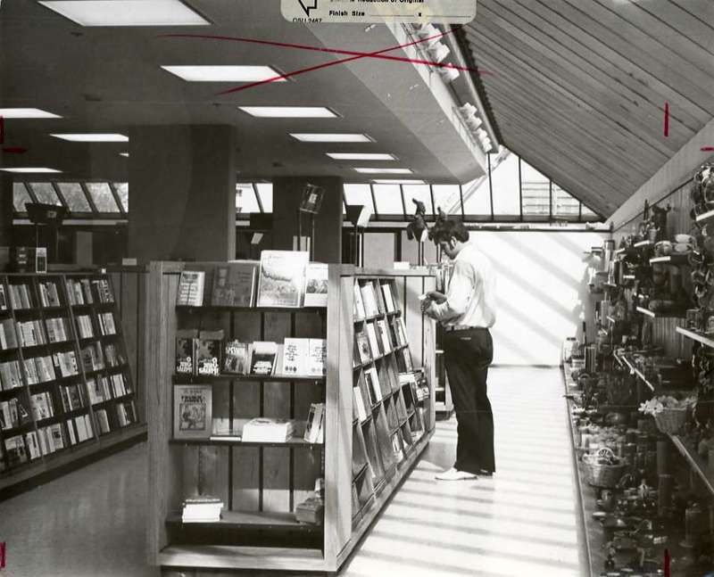 1973 Hoke Hall Bookstore 01