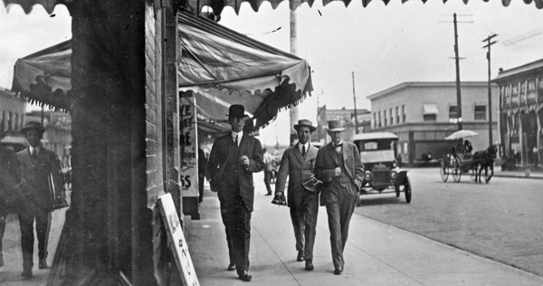 La Grande, Street Scene 11