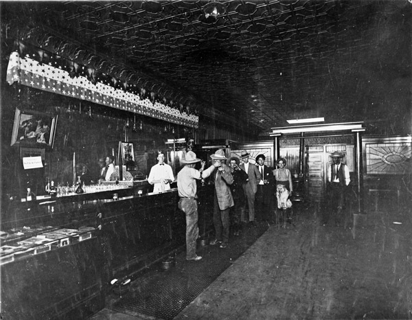 Union, Bar Interior