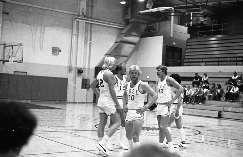 1981 Alumni Basketball Game, Players 04